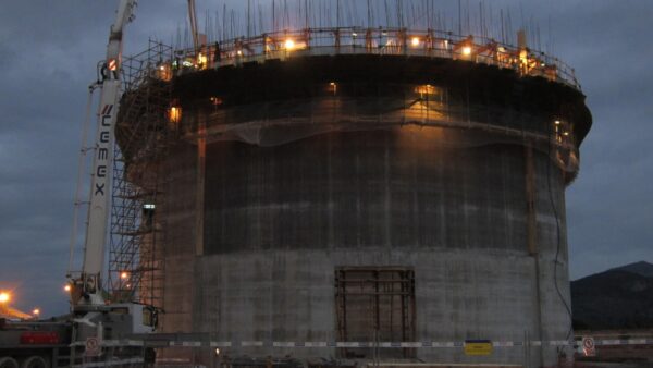 Silo de Clinker en fábrica en Baleares, CEMEX