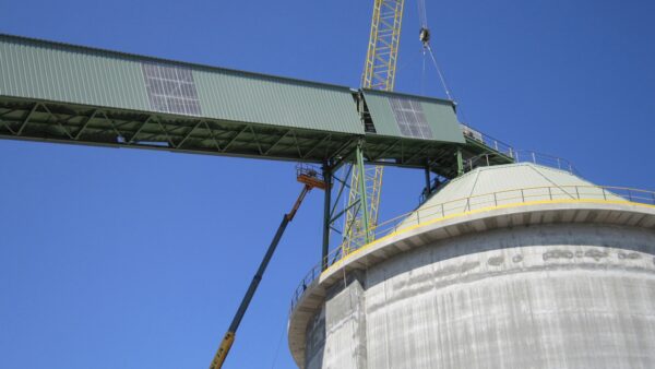 Silo de Clinker en fábrica en Baleares, CEMEX