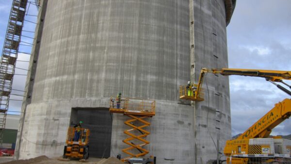 Silo de Clinker en fábrica en Baleares, CEMEX